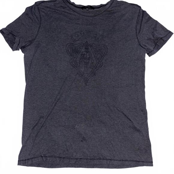 Gucci Tops - Gucci crest logo t-shirt